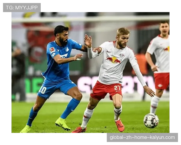 利兹联边卫前压：大幅提升进攻宽度减少反击威胁的平衡